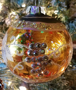 Glass green & gold ornament 4"