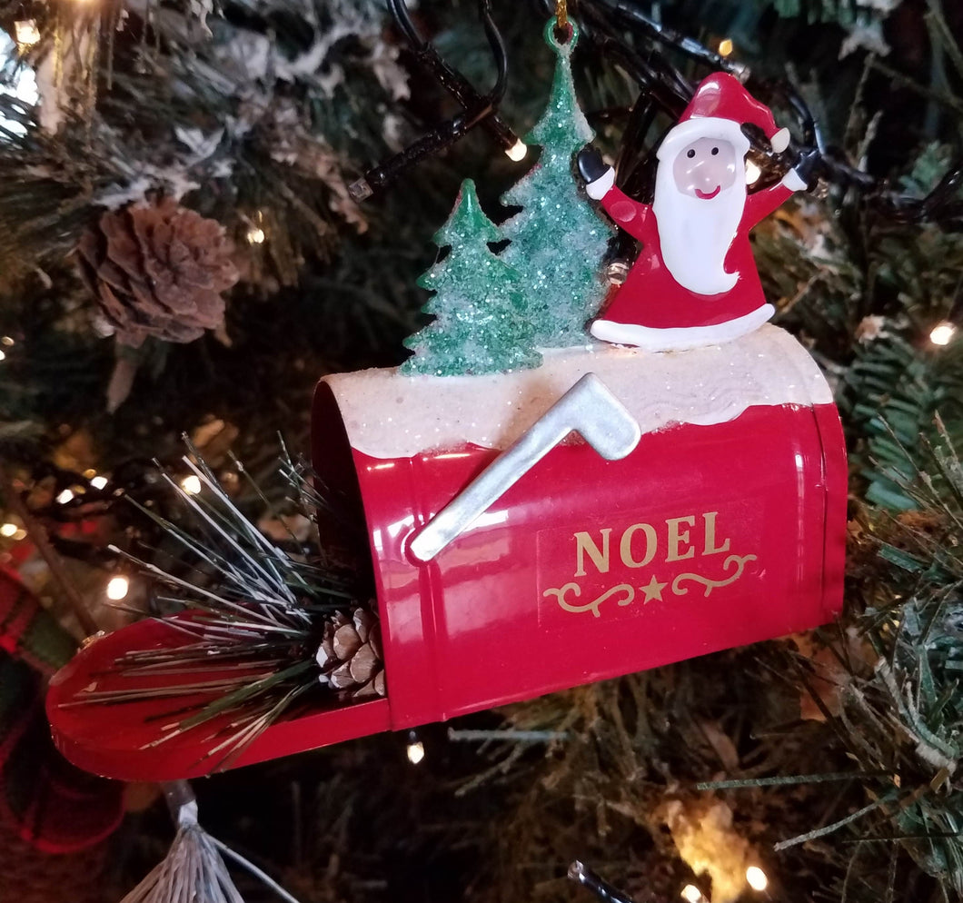 Metal red mail box w santa/tree/pine cones 5