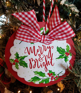 Wooden - merry/bright ornament w holly 5.5"