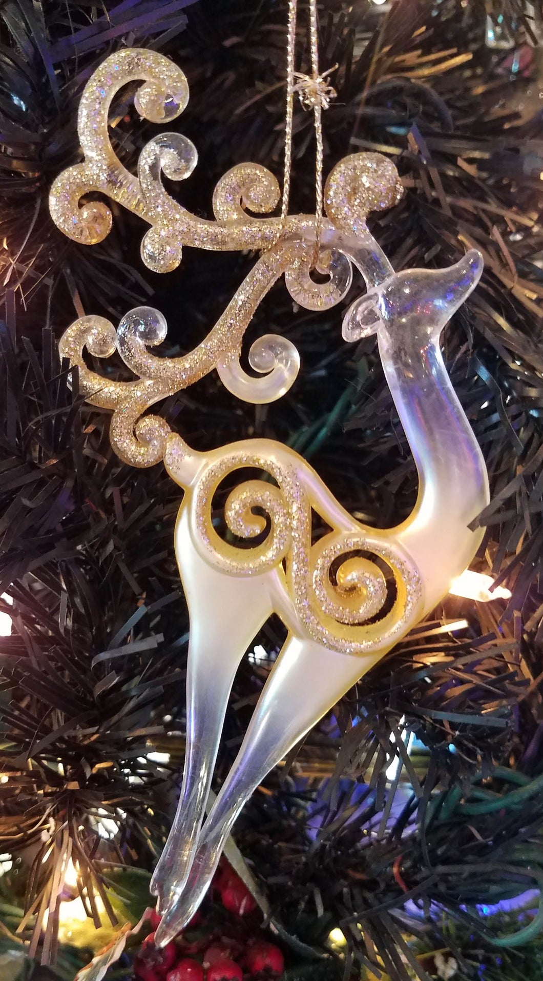 Gold reindeer ornament- acrylic 6