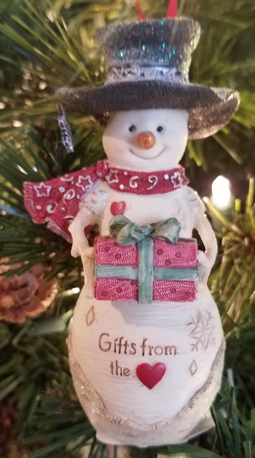 Snowman ornament w gift; Gifts from the heart resin 5